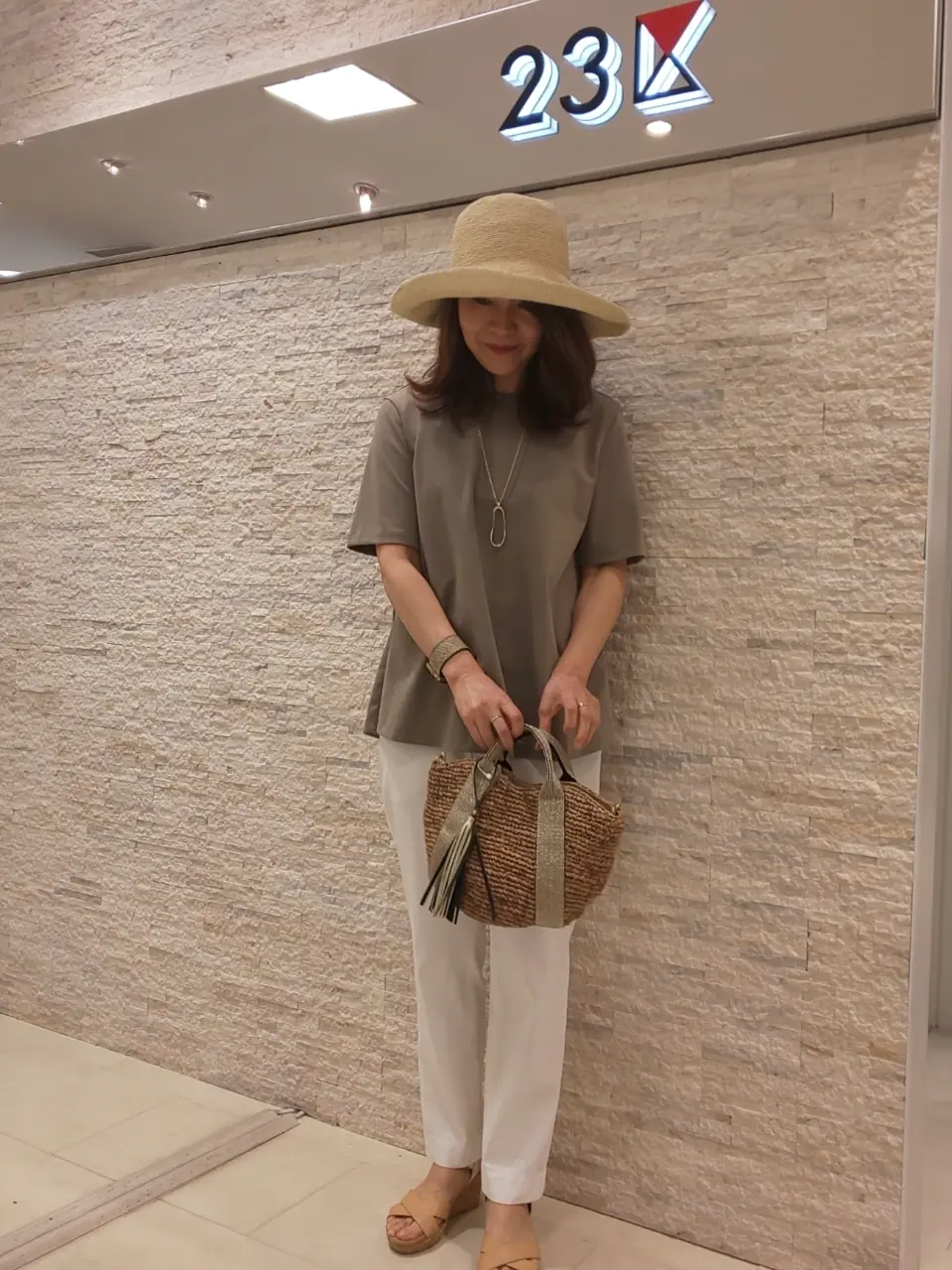  スタッフ コーディネート画像