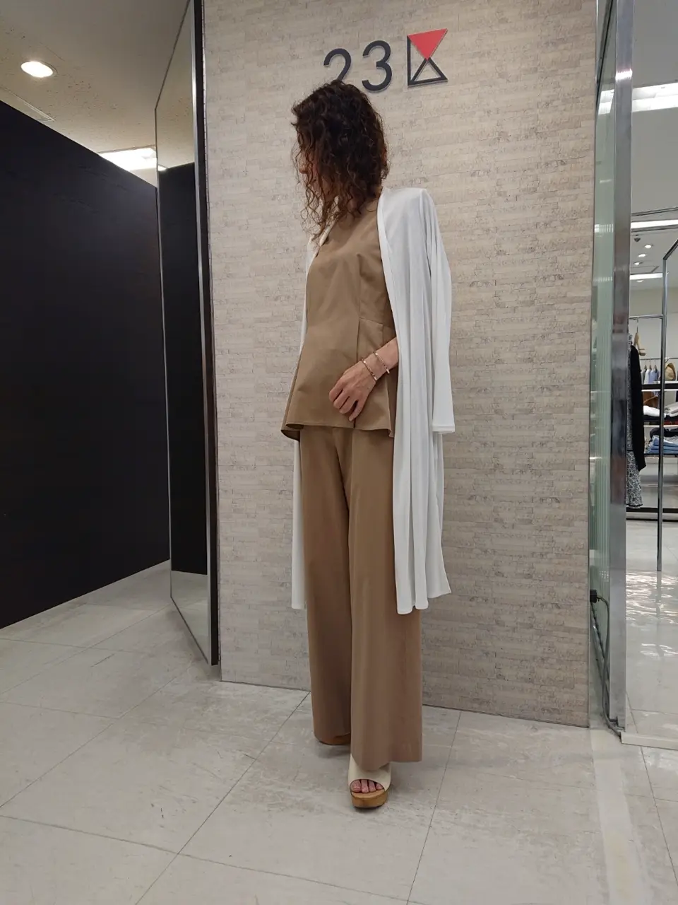 23区 半澤 コーディネート画像