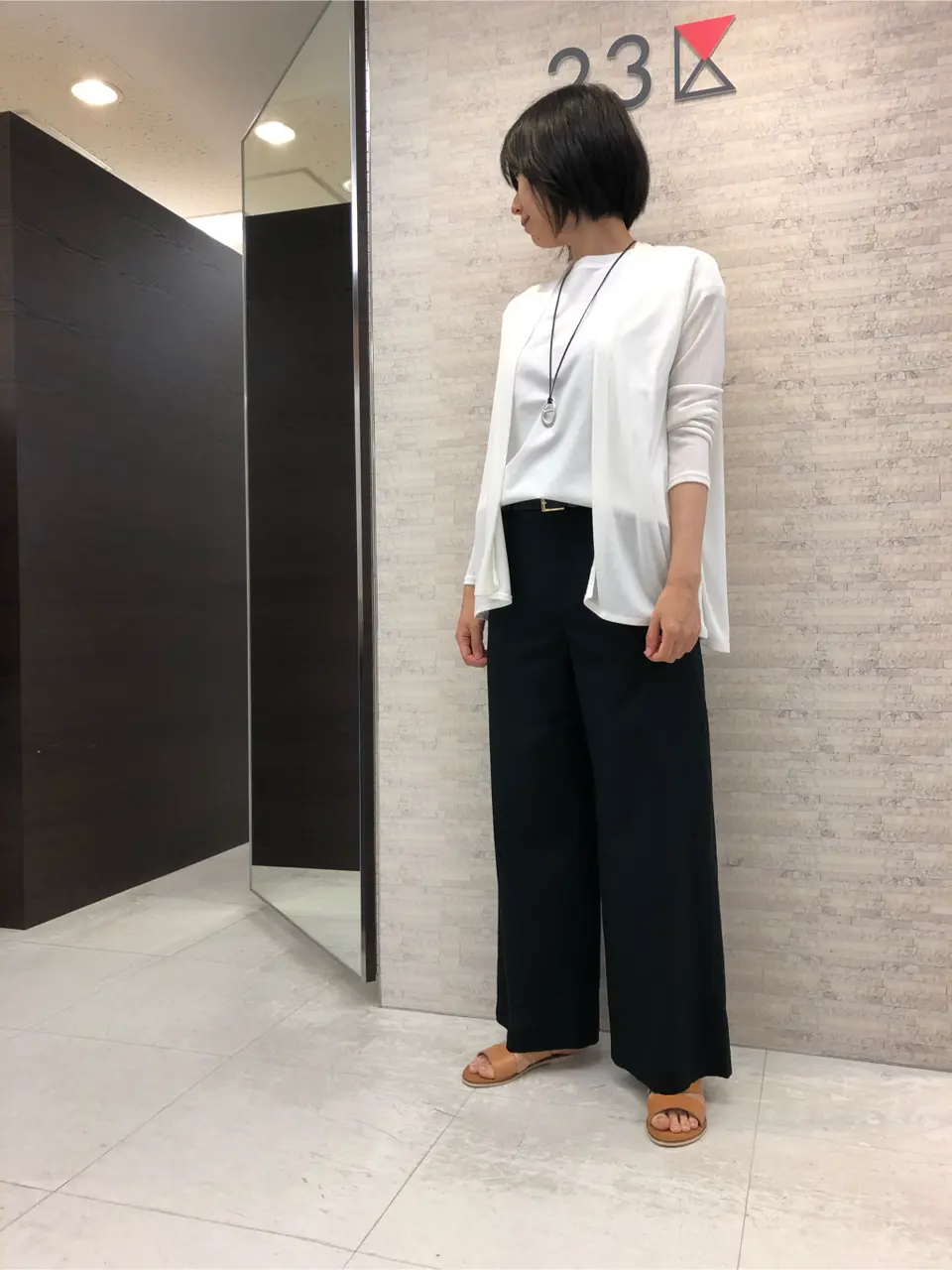  スタッフ コーディネート画像