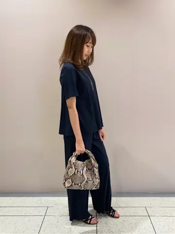 23区 Kanako コーディネート画像