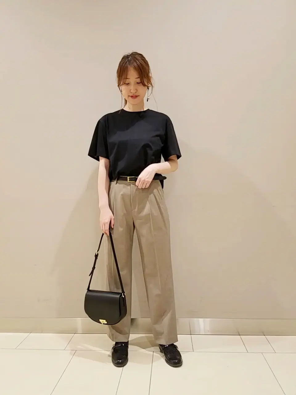  スタッフ. コーディネート画像