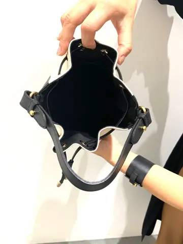 23区 榊原 コーディネート画像