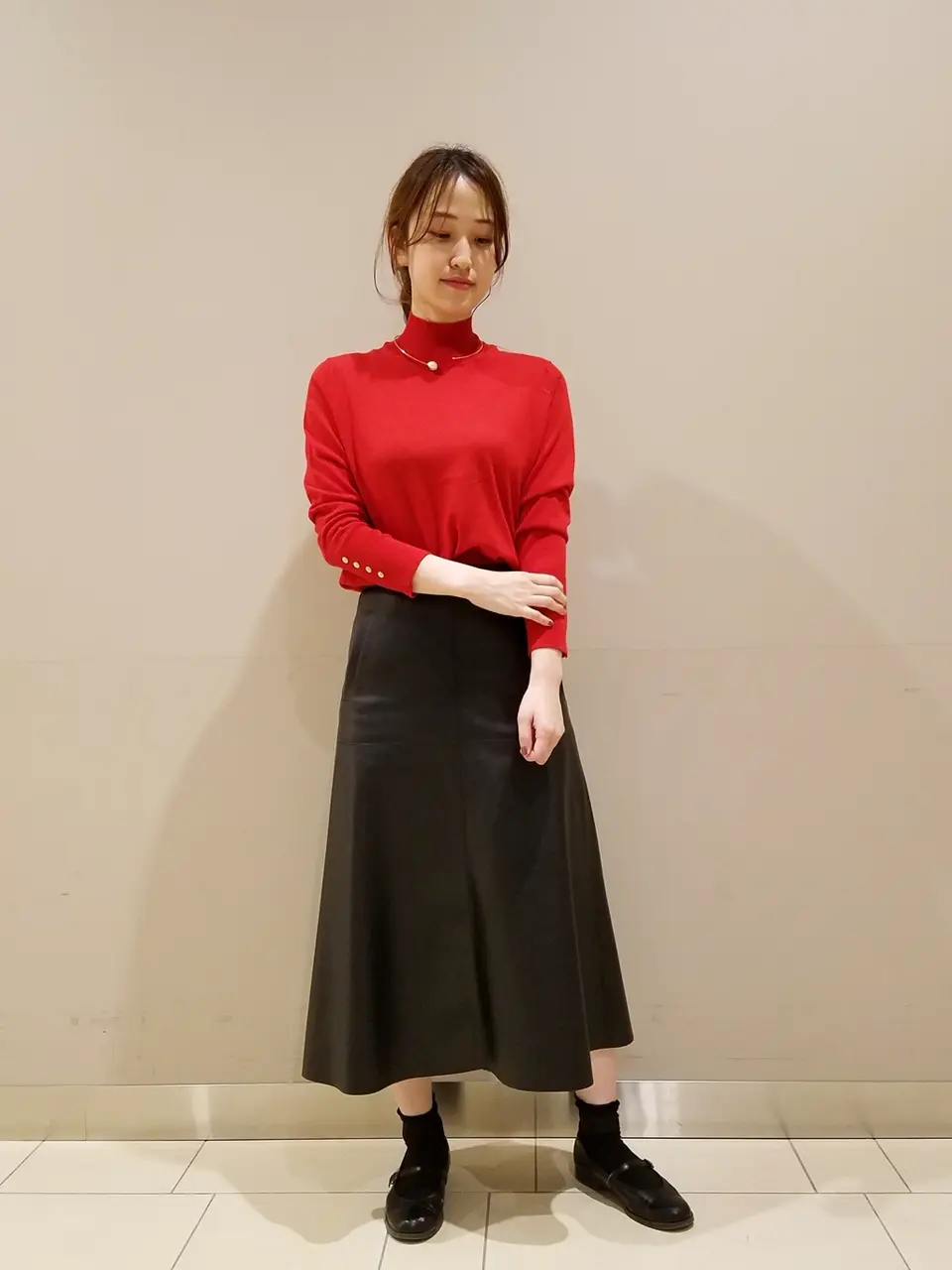  スタッフ. コーディネート画像