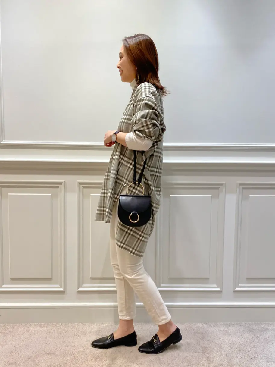 23区 秋葉 コーディネート画像