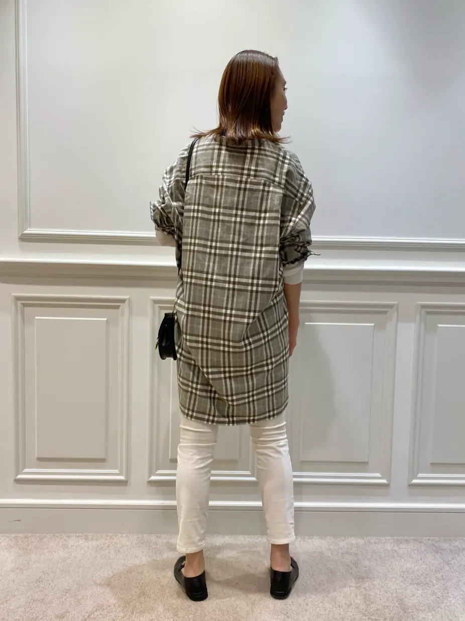 23区 秋葉 コーディネート画像