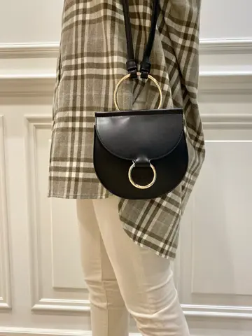 23区 秋葉 コーディネート画像