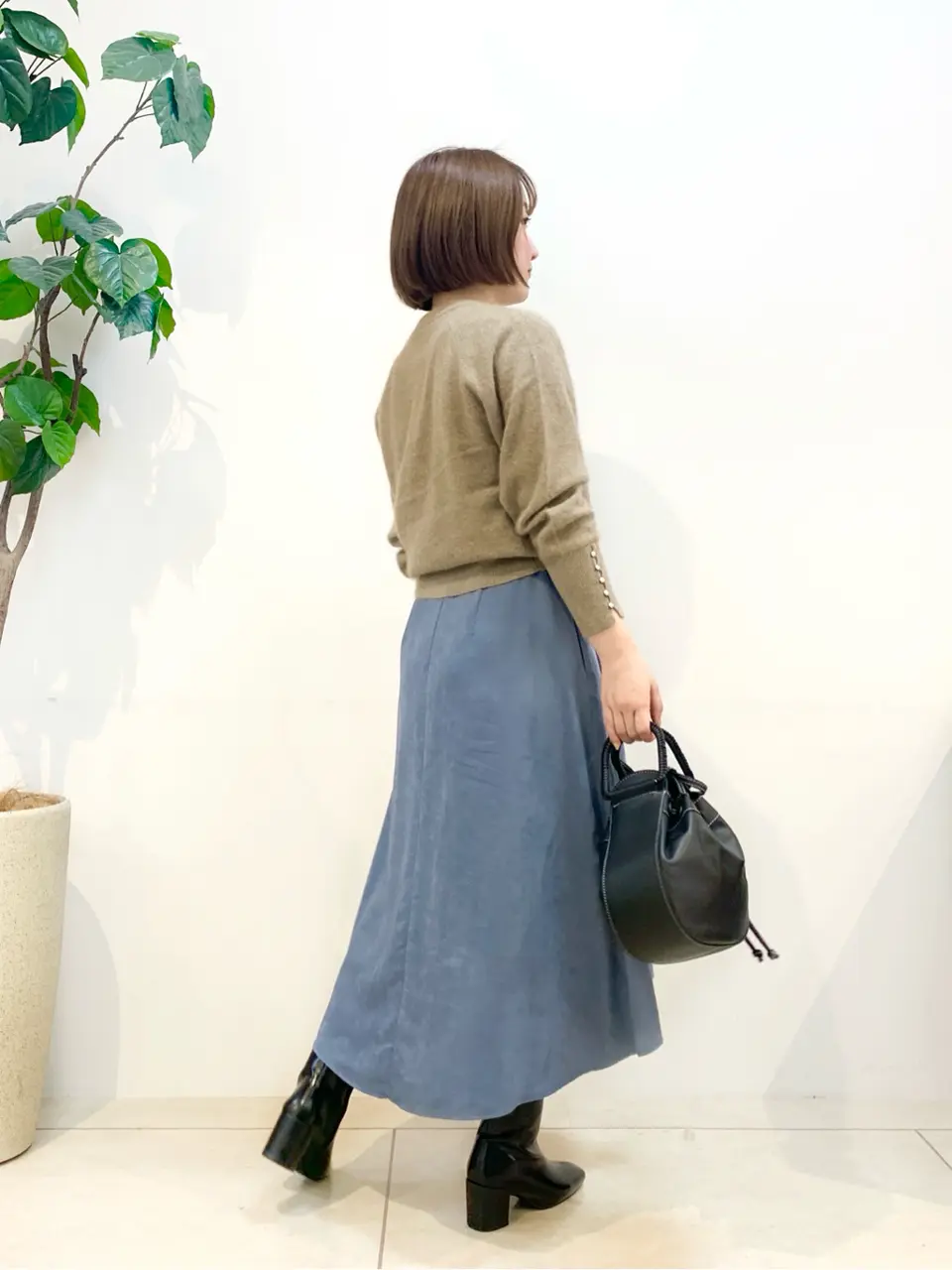 組曲 石井 コーディネート画像