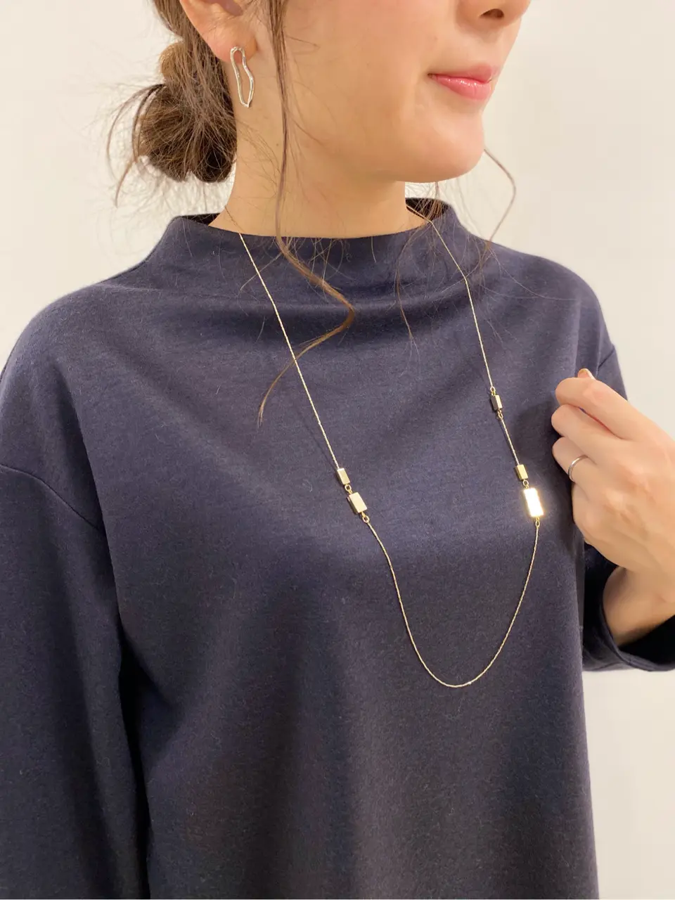 組曲 宮本 コーディネート画像