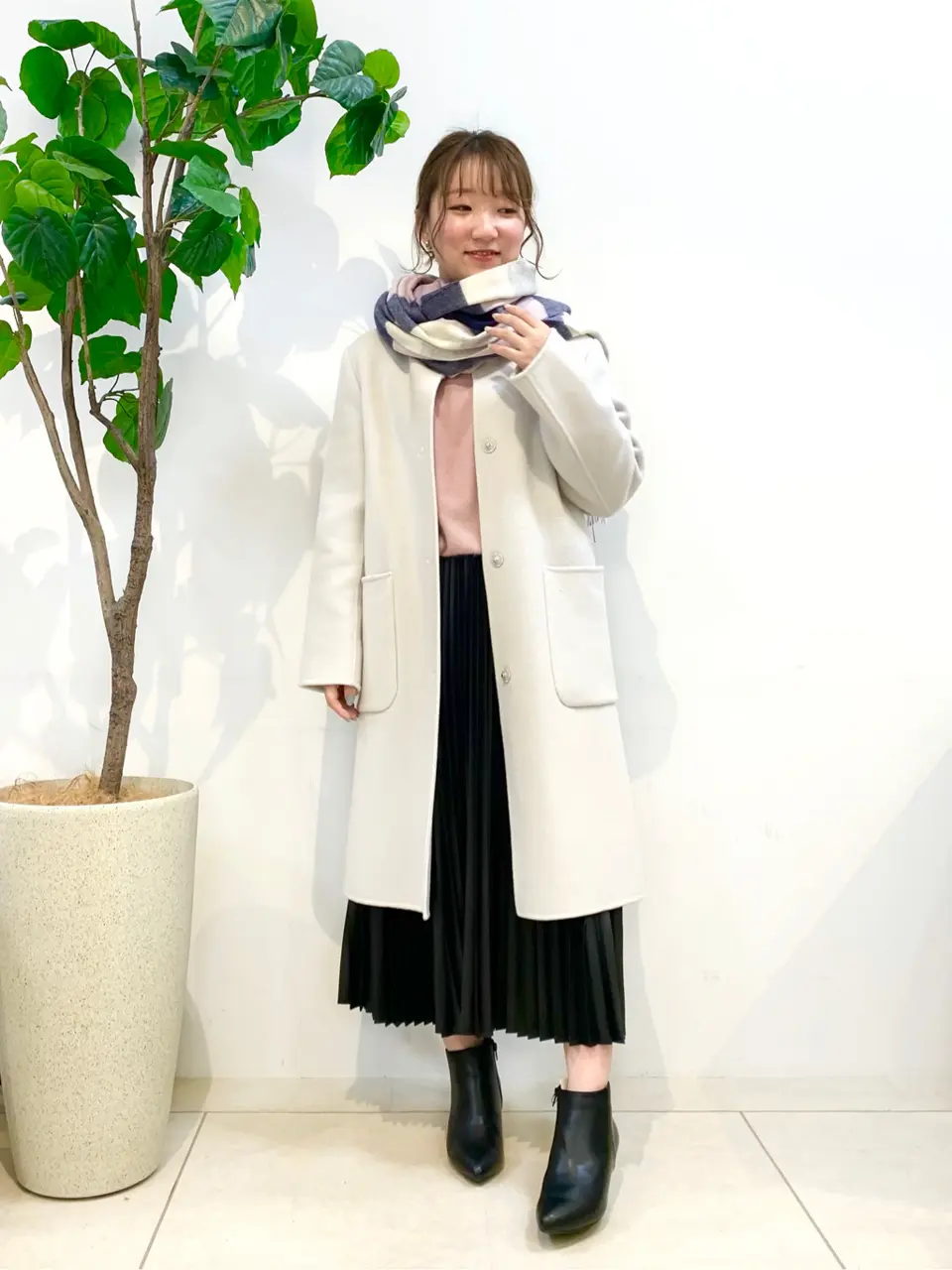 組曲 石井 コーディネート画像