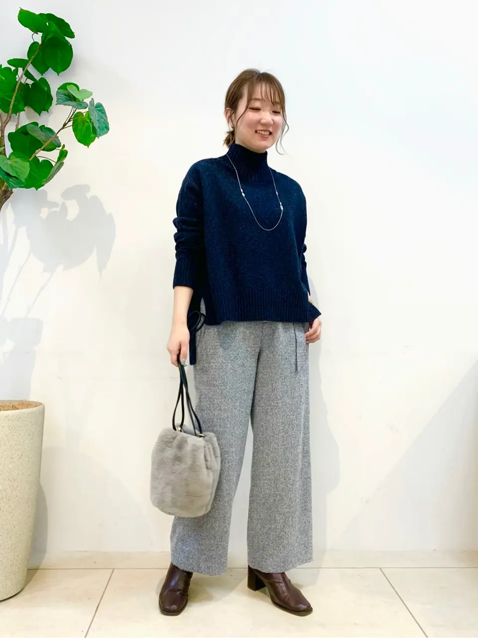 組曲 石井 コーディネート画像