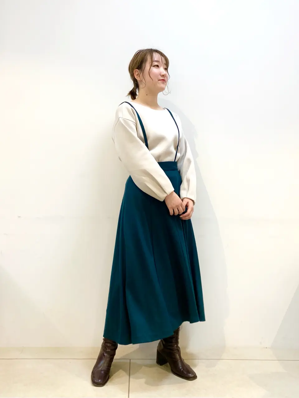 組曲 石井 コーディネート画像