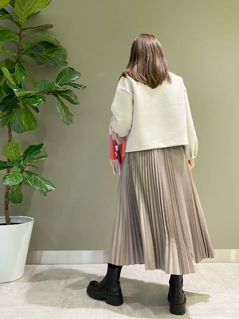 組曲 酒井 コーディネート画像