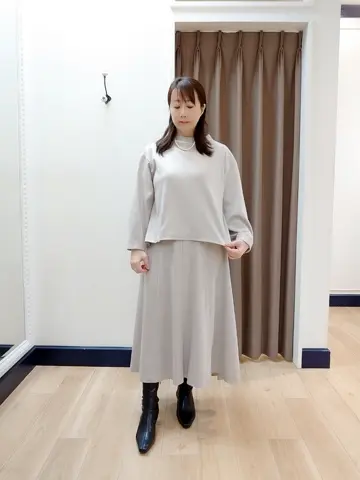 組曲 スタッフ コーディネート画像