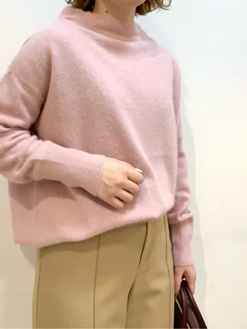 組曲 石井 コーディネート画像