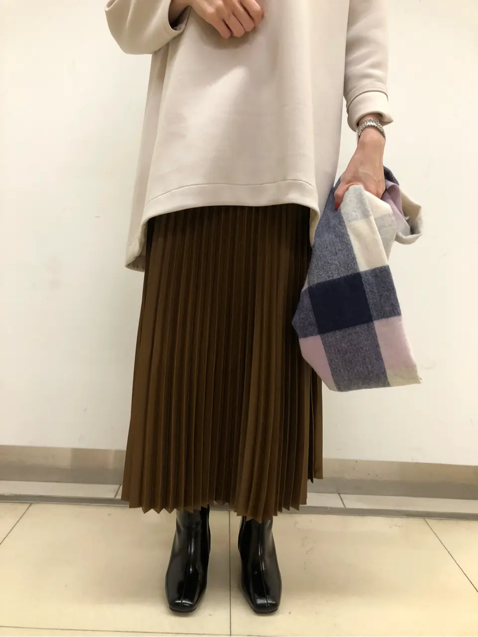 組曲 スタッフ コーディネート画像