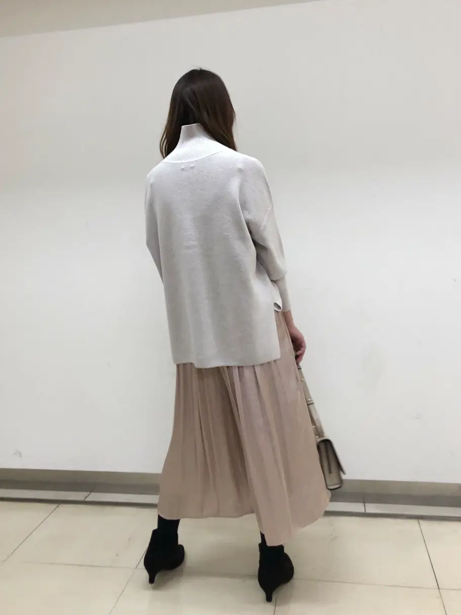 組曲 スタッフ コーディネート画像