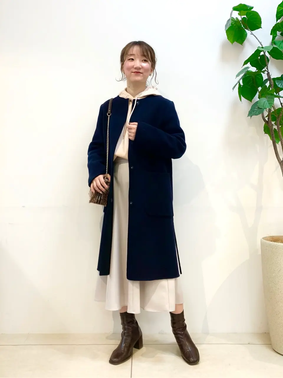 組曲 石井 コーディネート画像