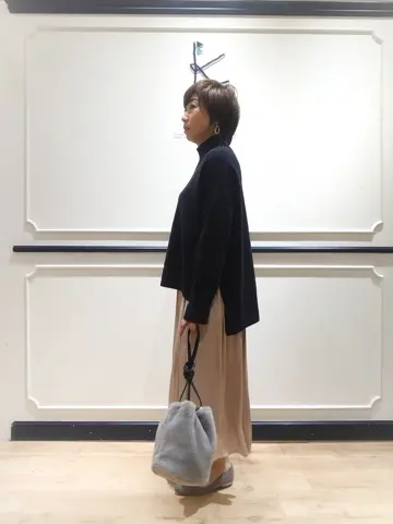 組曲 井上 コーディネート画像