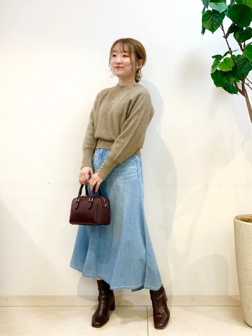 組曲 石井 コーディネート画像