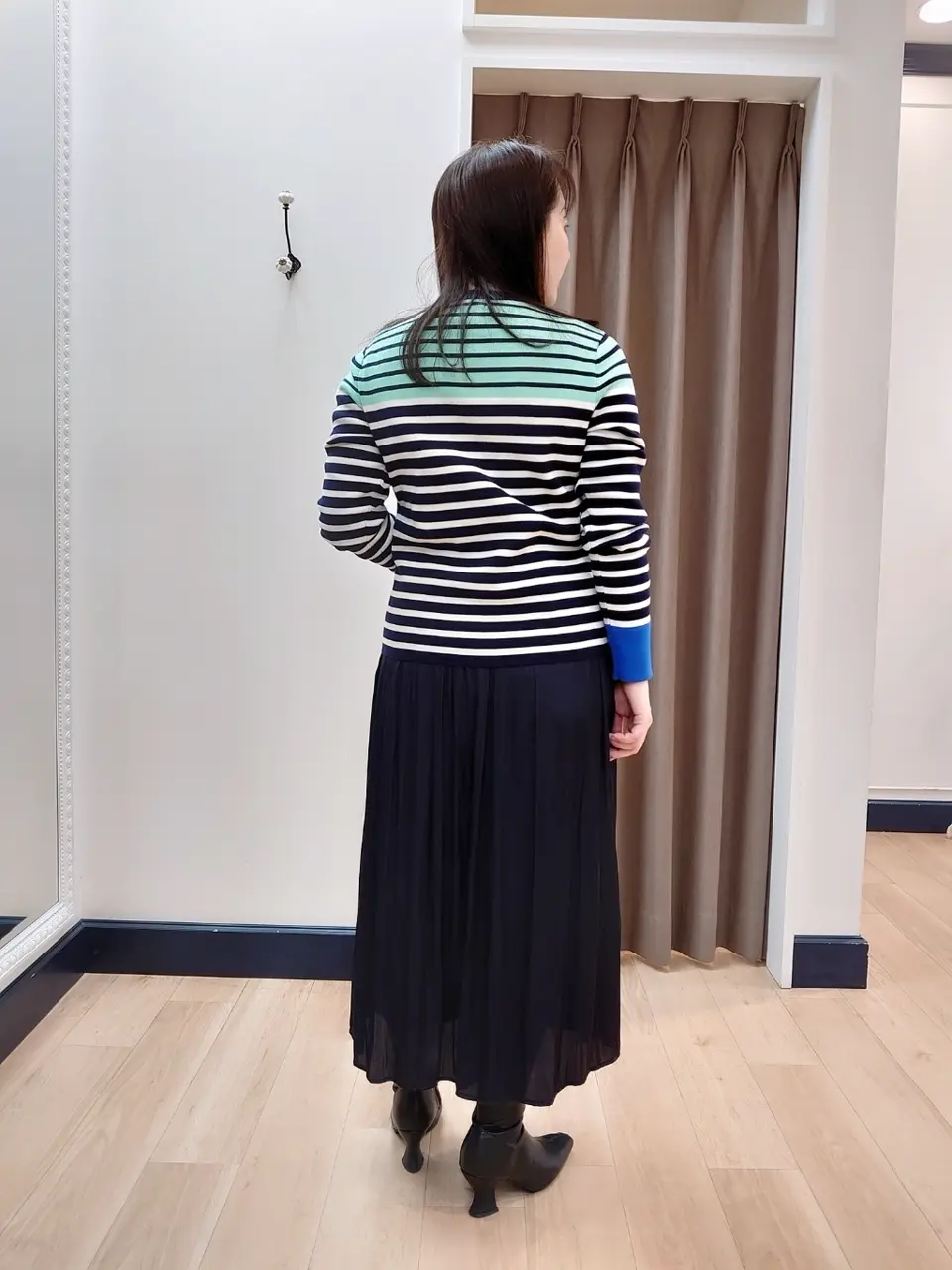 組曲 スタッフ コーディネート画像