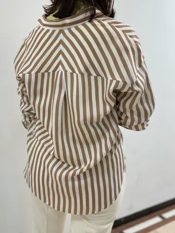 組曲 宮本 コーディネート画像