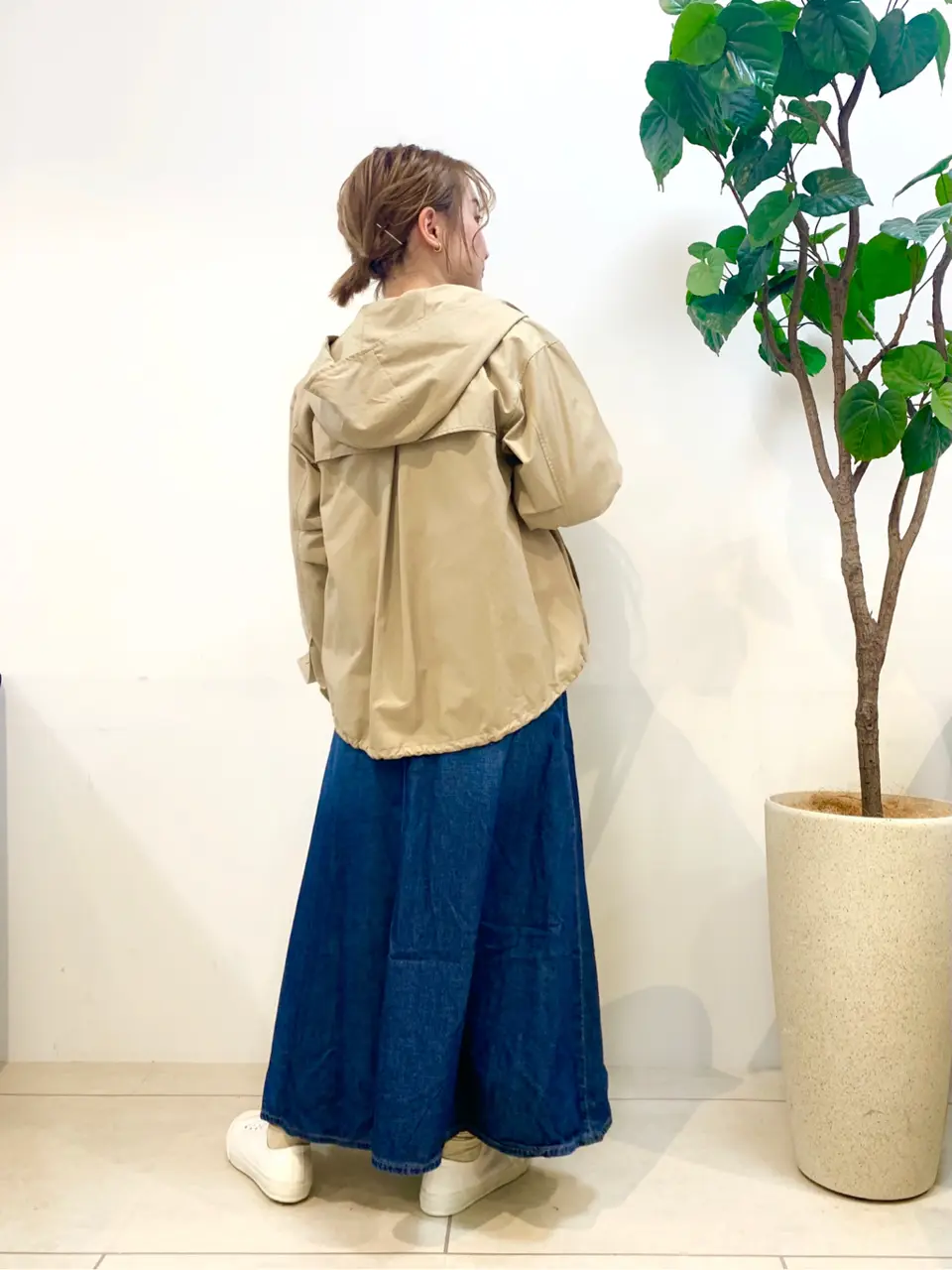 組曲 石井 コーディネート画像