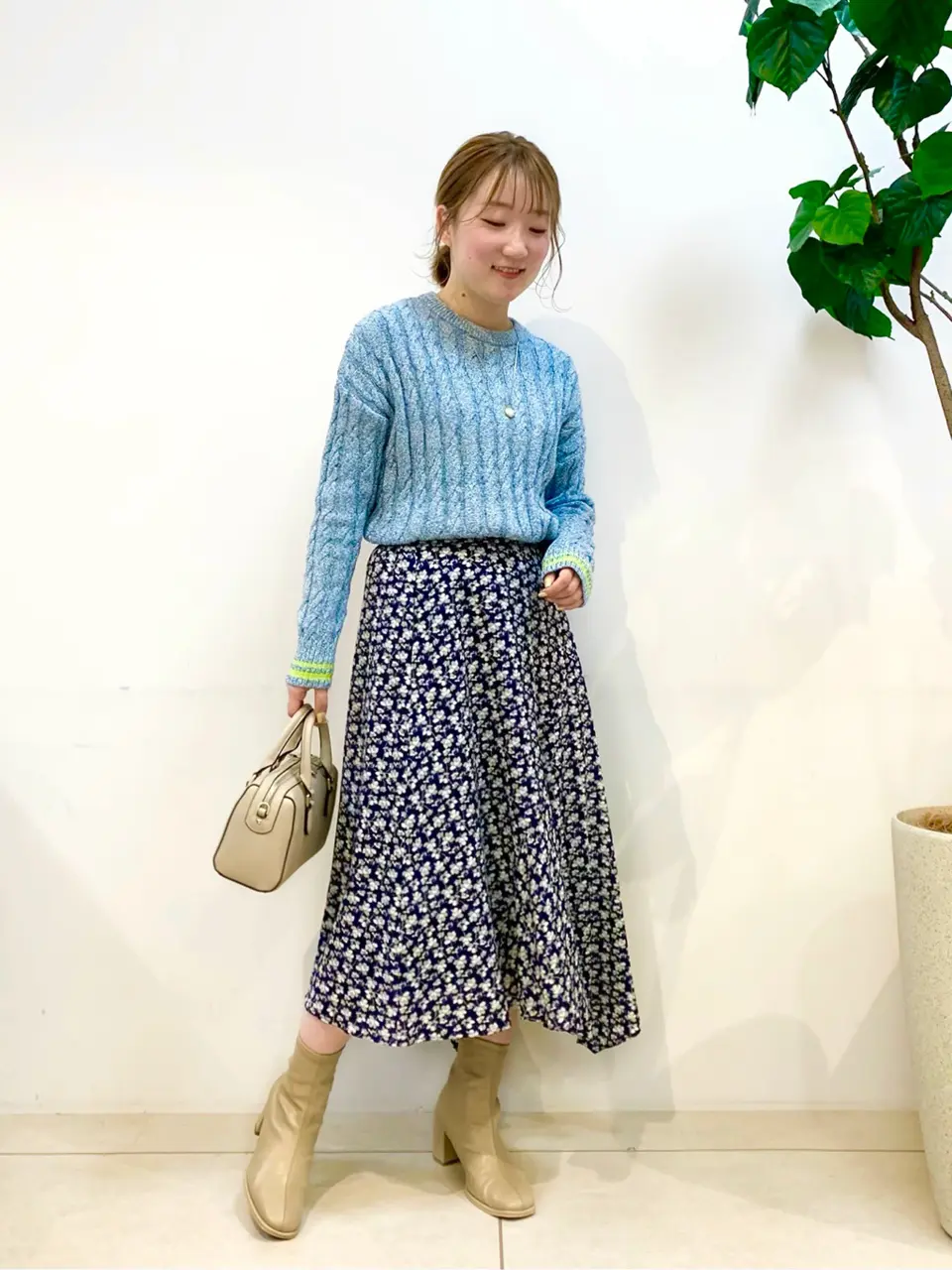 組曲 石井 コーディネート画像