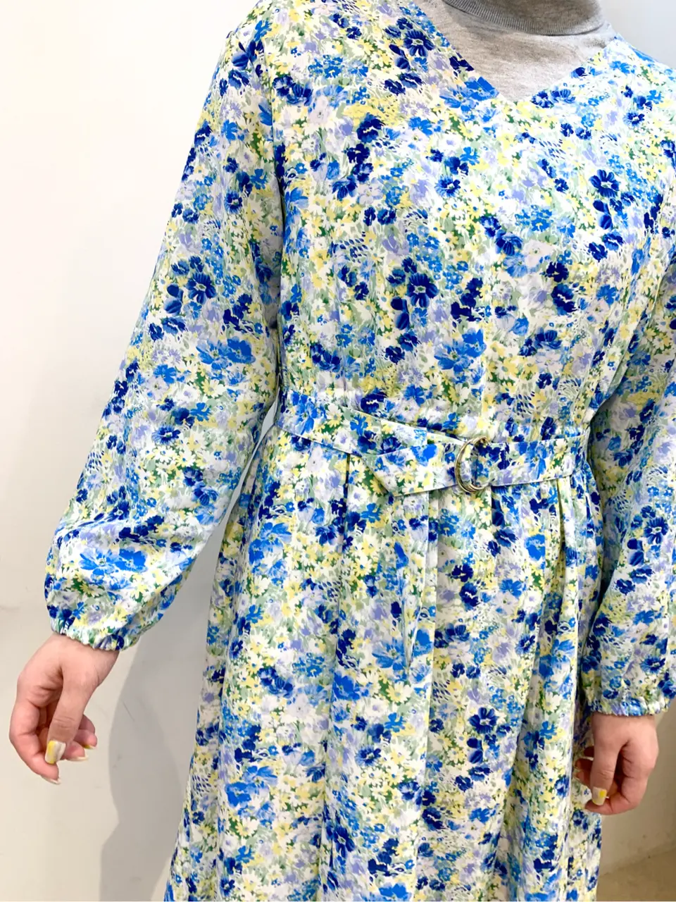 組曲 石井 コーディネート画像