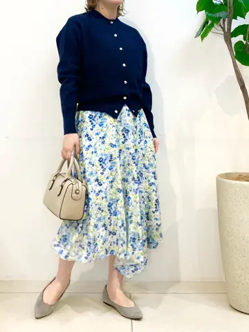 組曲 石井 コーディネート画像