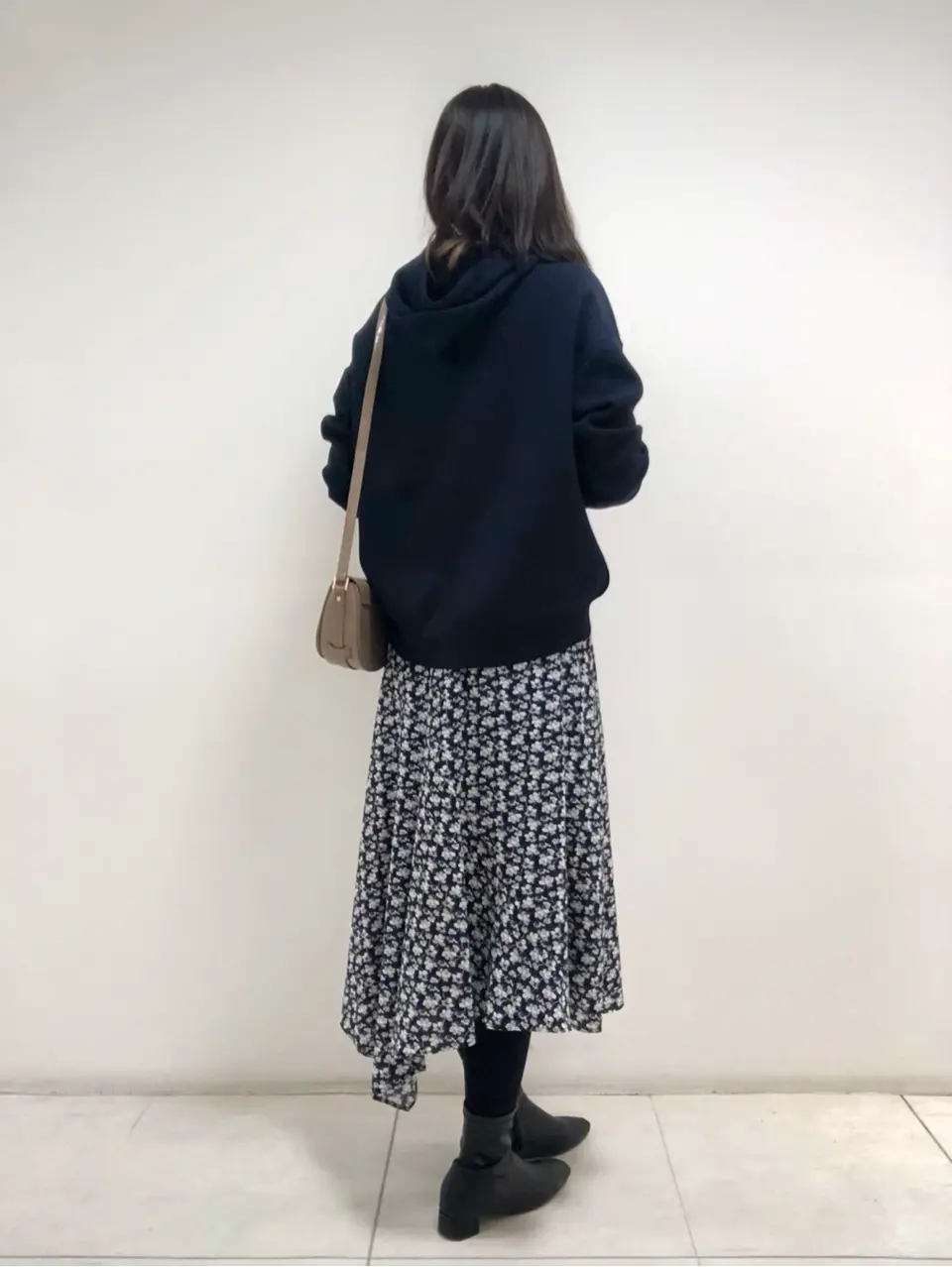 組曲 岩田 コーディネート画像