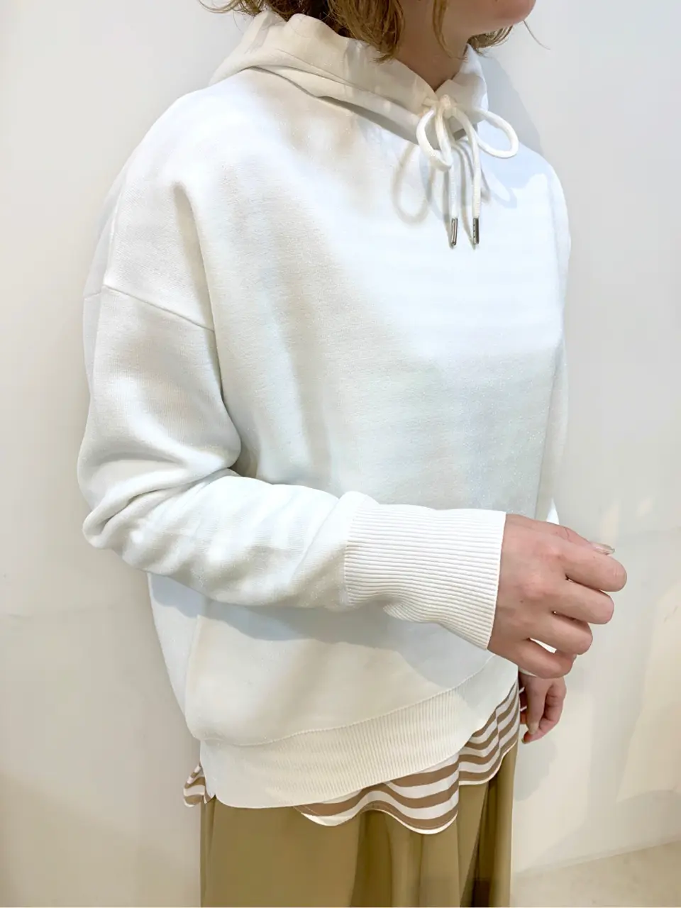 組曲 石井 コーディネート画像