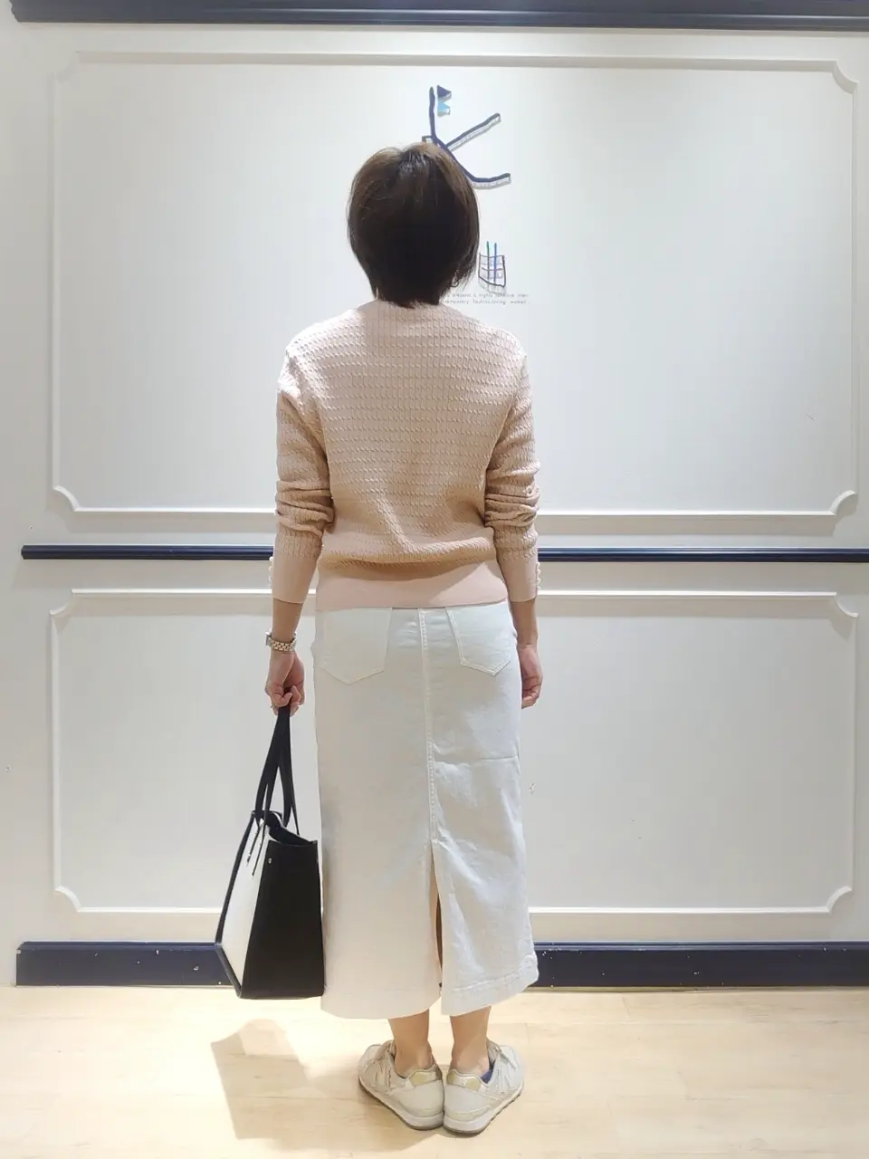 組曲 井上 コーディネート画像