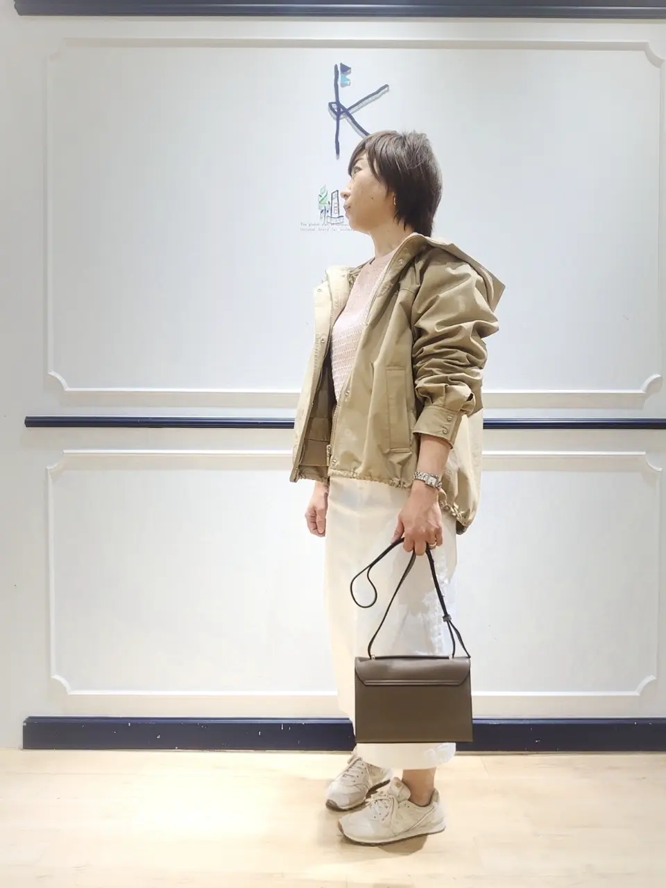 組曲 井上 コーディネート画像