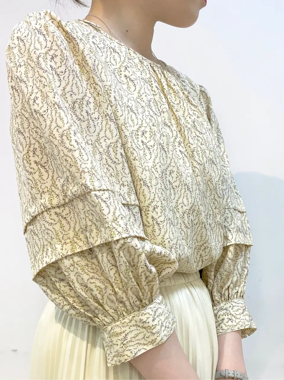 組曲 松田 コーディネート画像