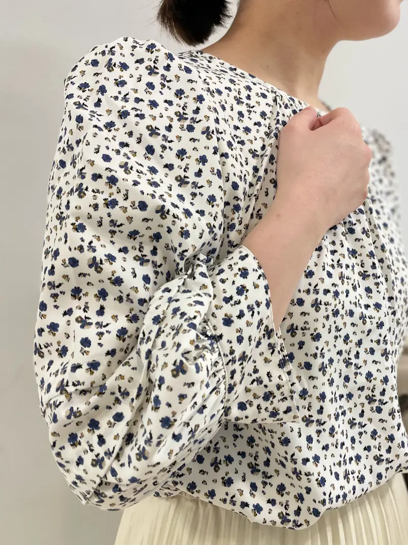 組曲 鈴木 コーディネート画像