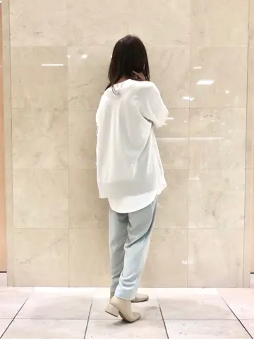 組曲 井上 コーディネート画像