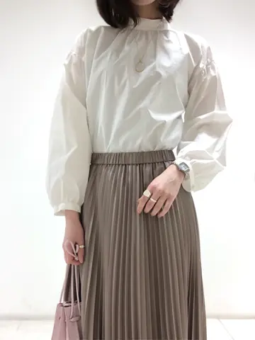 組曲 岩田 コーディネート画像