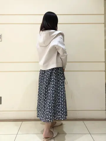 組曲 SAKAI コーディネート画像