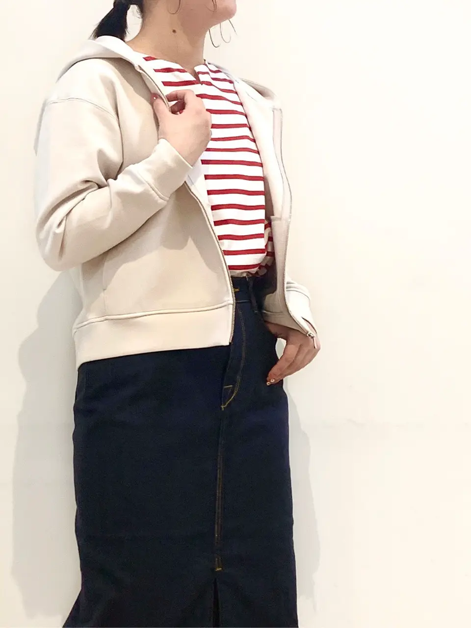 組曲 石井 コーディネート画像