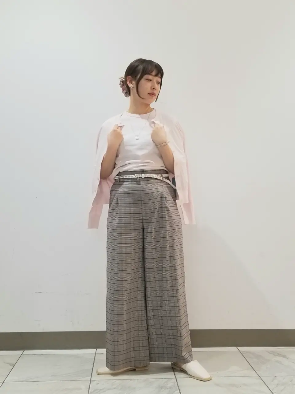 組曲 田中 コーディネート画像