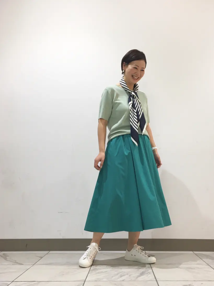 組曲 スタッフ コーディネート画像