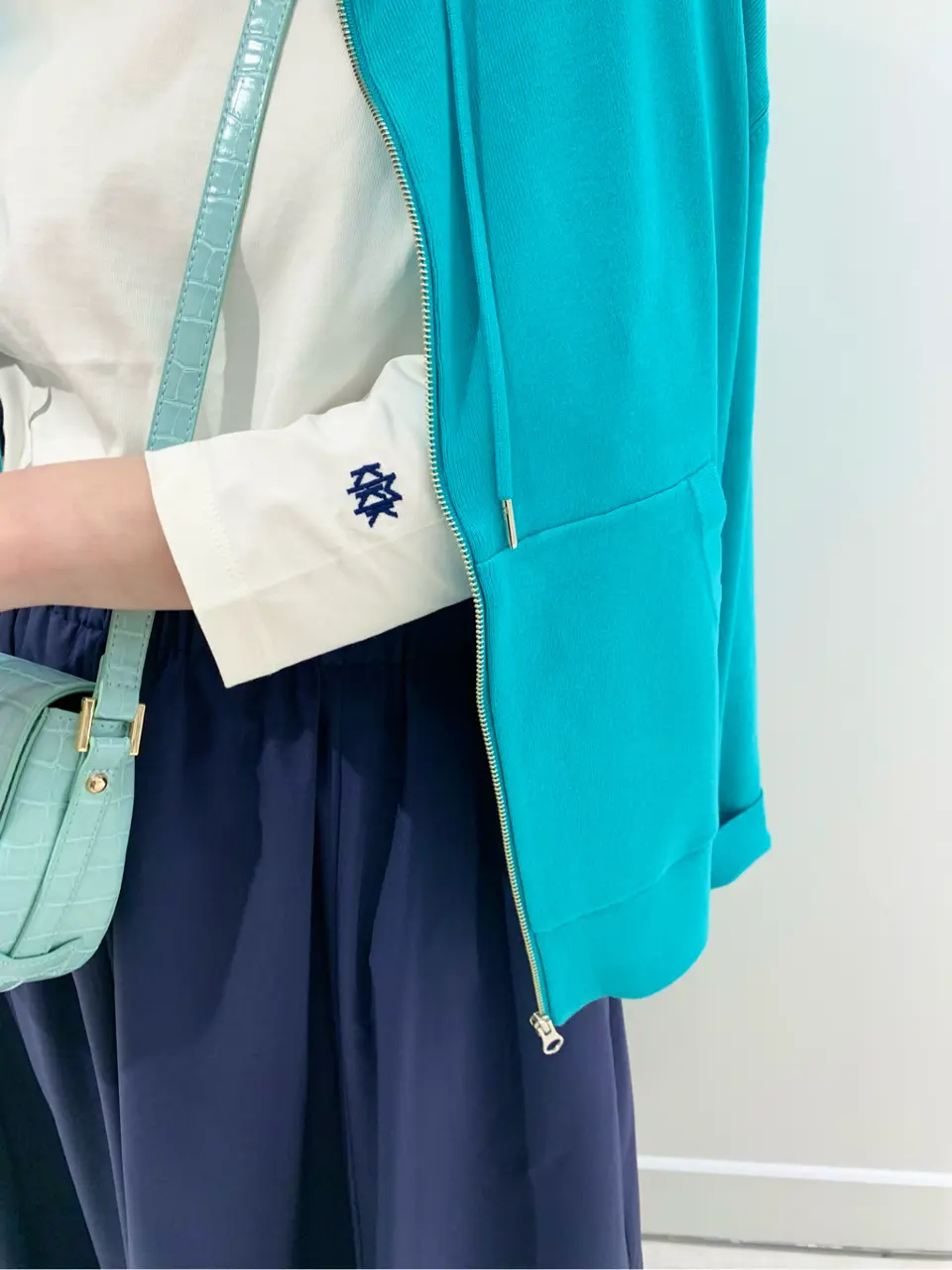 組曲 粟津 コーディネート画像