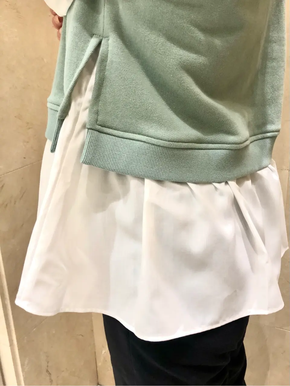 組曲 井上 コーディネート画像