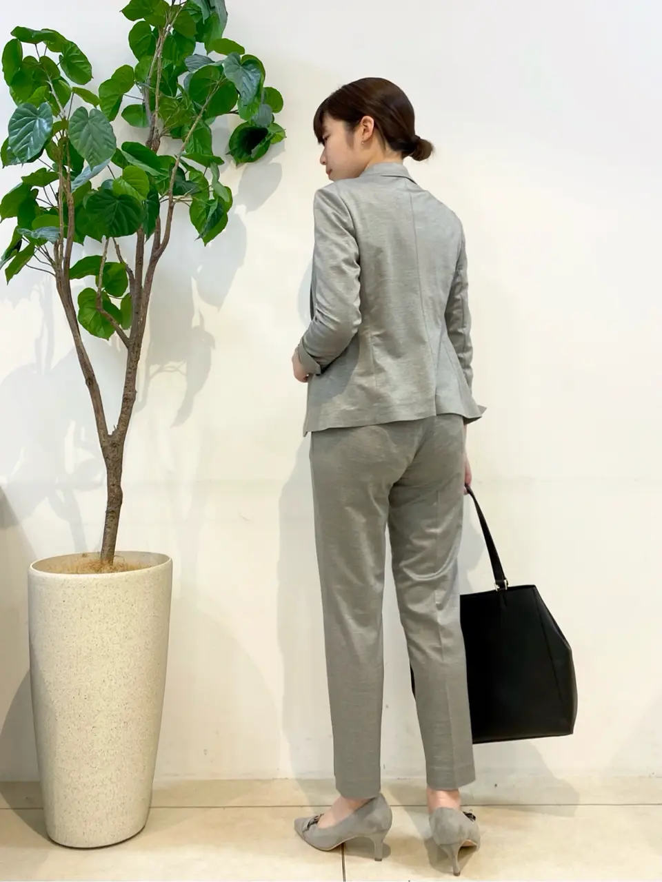 組曲 松田 コーディネート画像