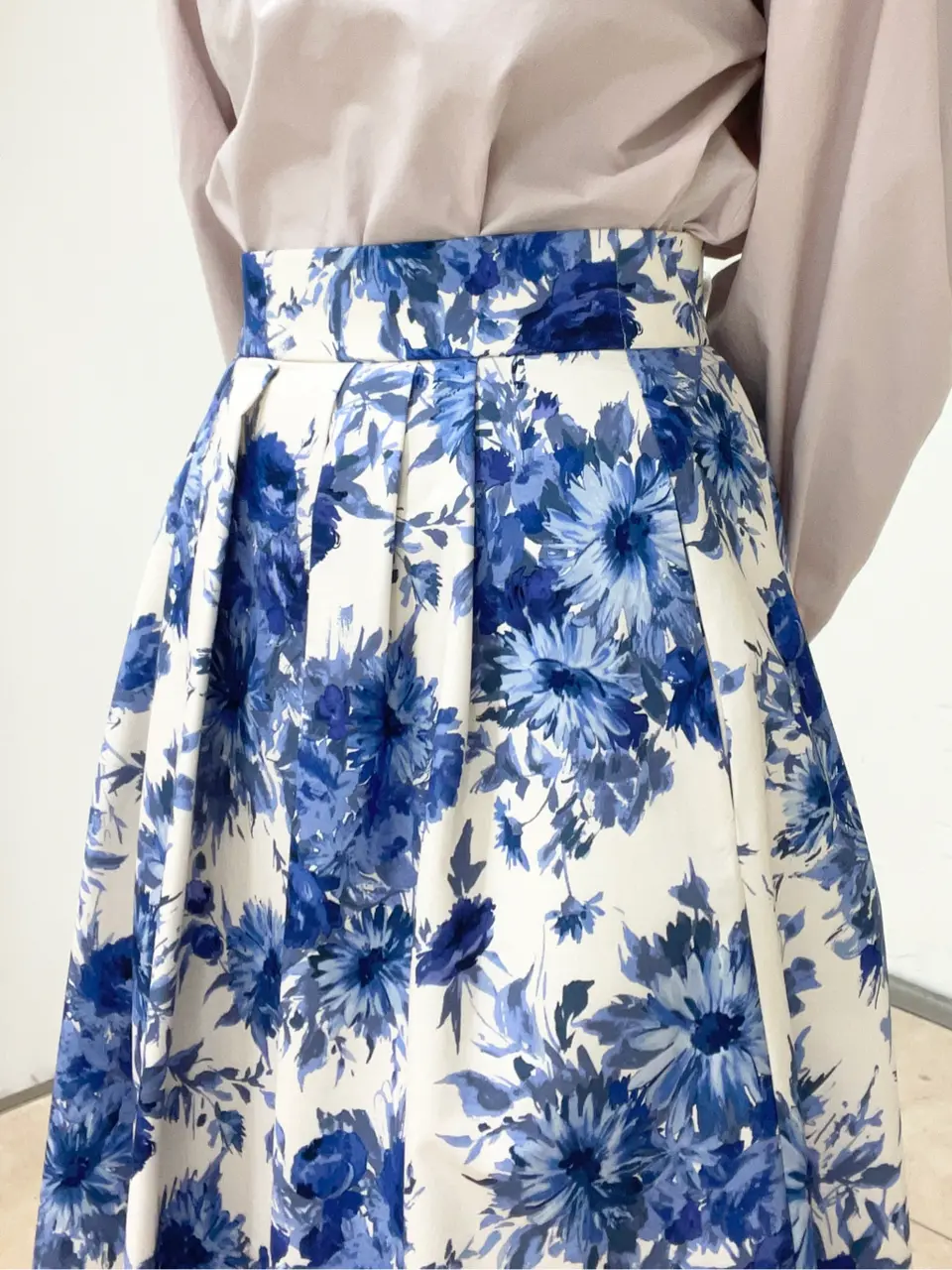 組曲 水野 コーディネート画像