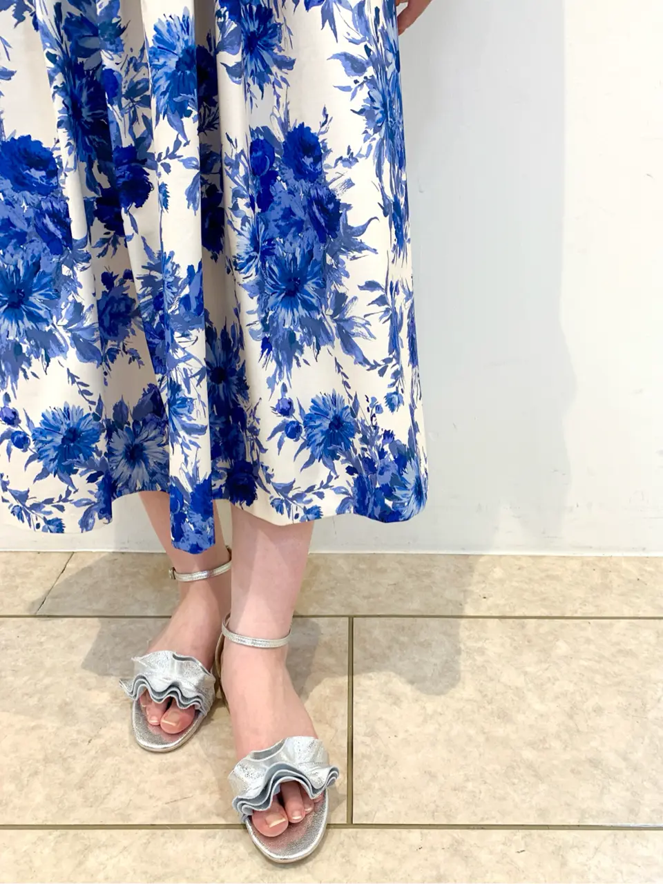 組曲 石井 コーディネート画像