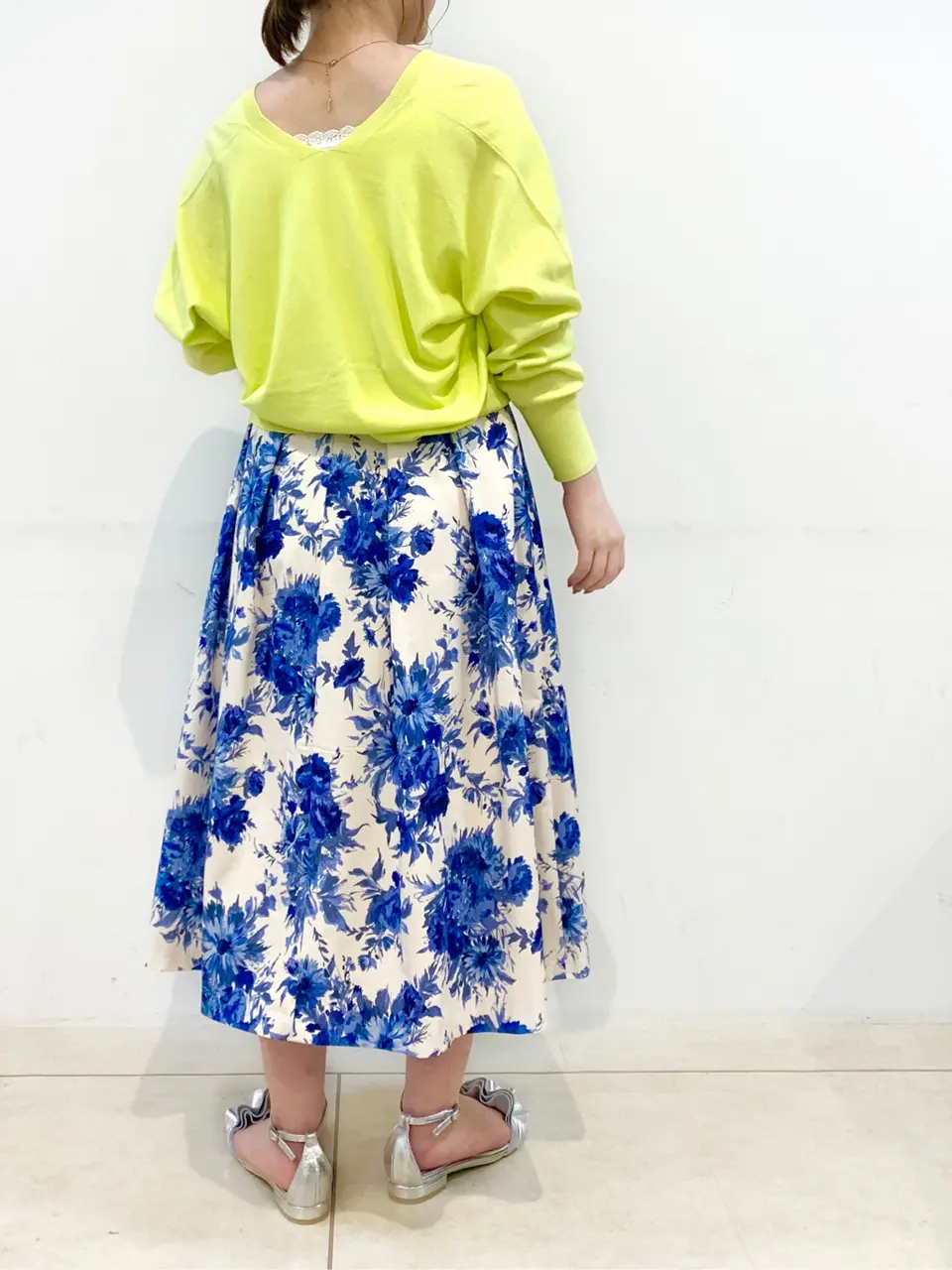 組曲 石井 コーディネート画像