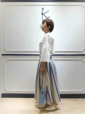 組曲 井上 コーディネート画像