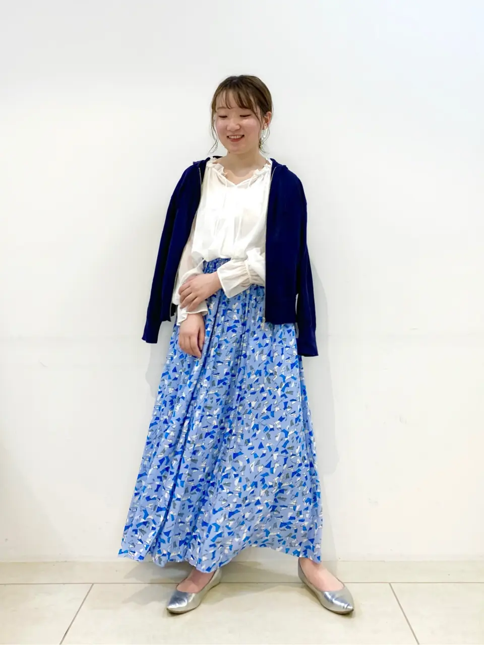 組曲 石井 コーディネート画像