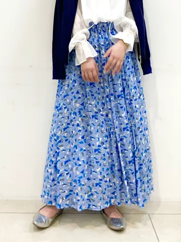 組曲 石井 コーディネート画像